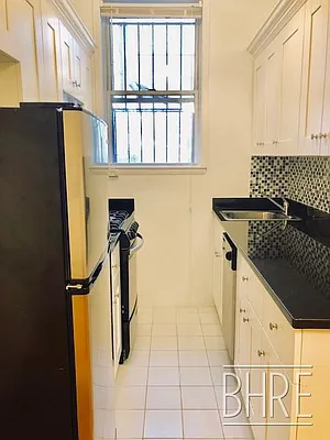 Rented by Brooklyn Heights Real Estate Inc | media 9