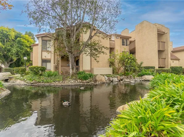 4861 Lago Dr APT 201, Huntington Beach, CA 92649