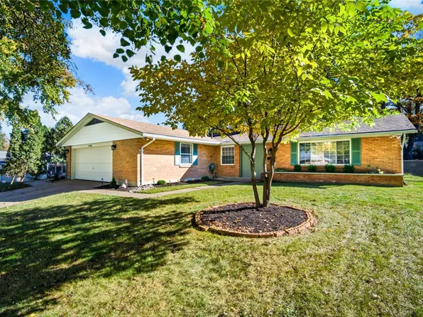 6208 Clematis Dr, Dayton, OH 45449