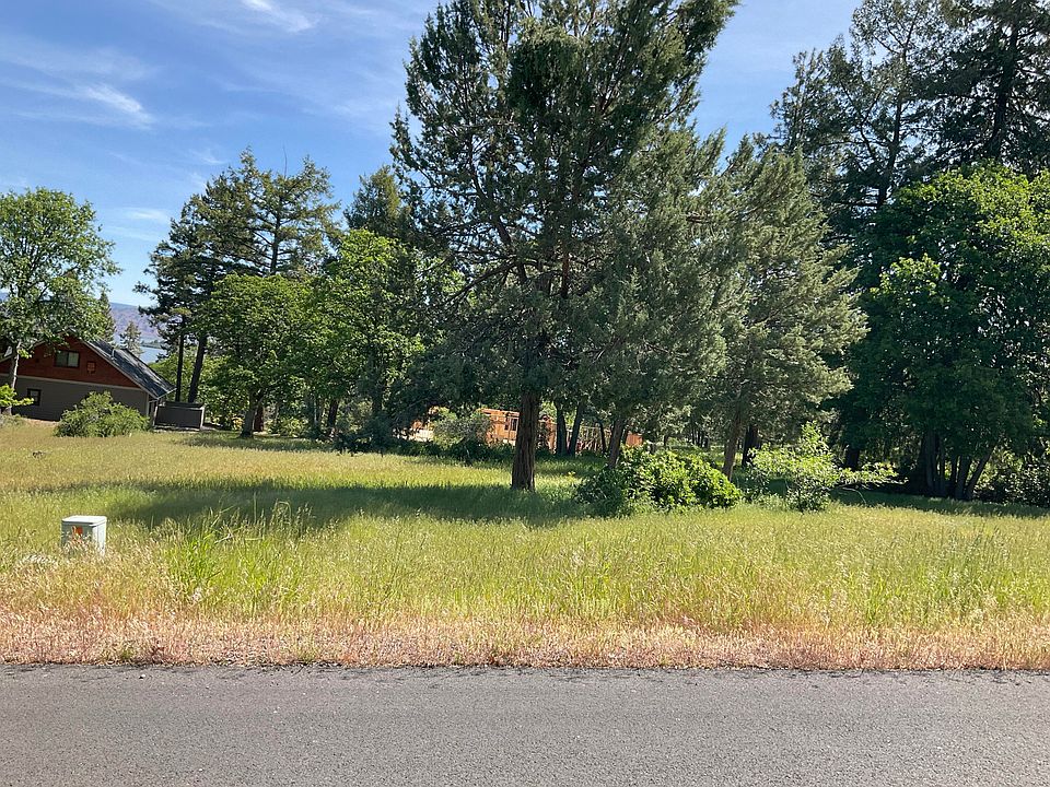 2nd image of Coopers Hawk Rd Lot 877