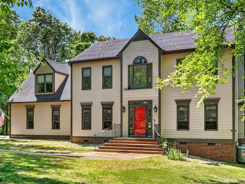 1st image of 209 Smith Dr