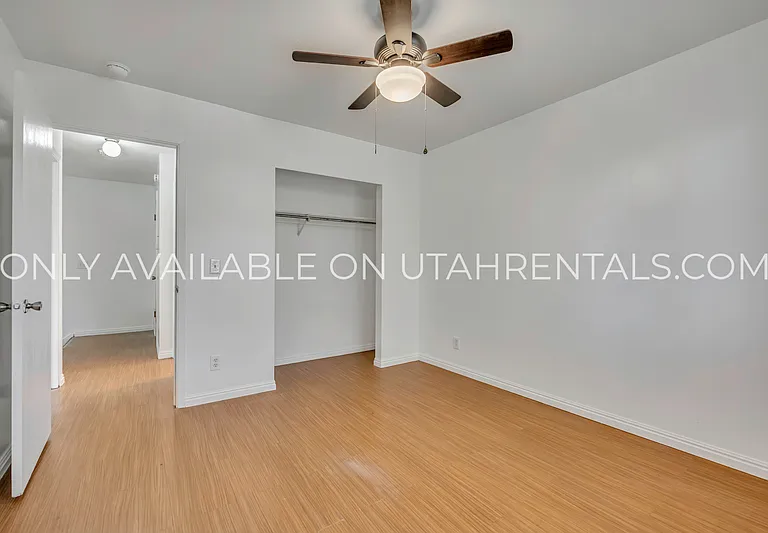 234 W Foxbridge Dr — Photo 15