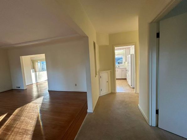 4 bedroom rental in Vancouver — photo 4