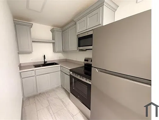 1110 Craig St #D — Photo 10