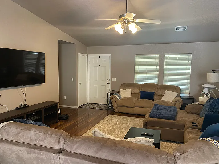 15616 Lilly Garden Ln — Photo 5