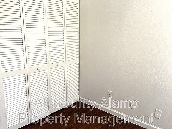 5th image of 100 Lorenz Rd #904