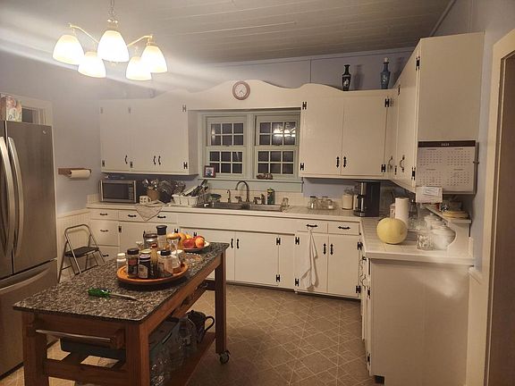 4th image of 5726 North Lyons ROAD