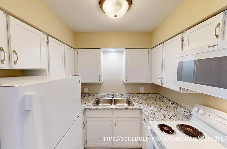 701 Grove St #7 — Photo 2