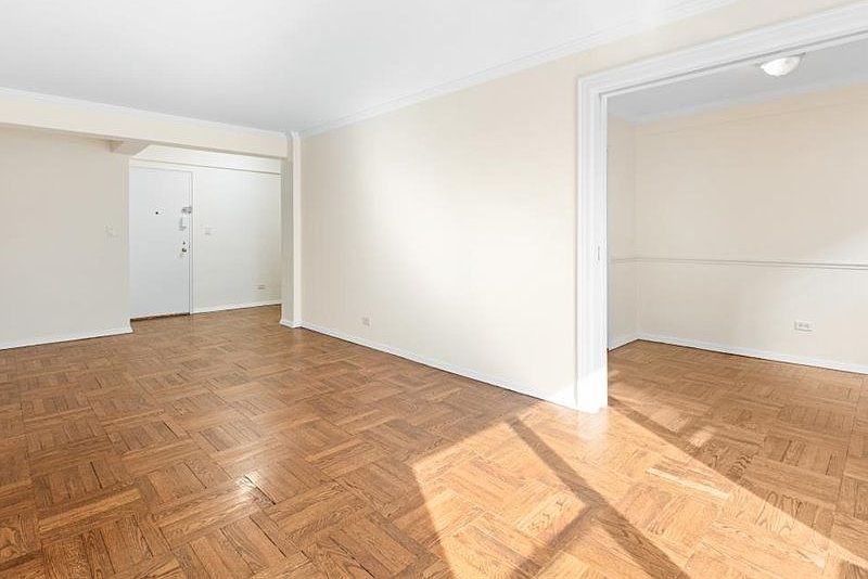1st image of 150 E 50th St #8A