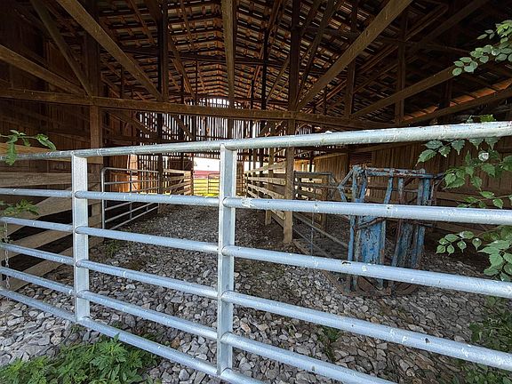5th image of 10541 Smiths Grove Scottsville Rd