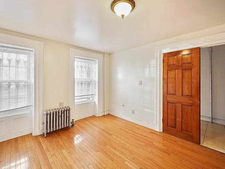 50 Van Buren St #1 — Photo 6