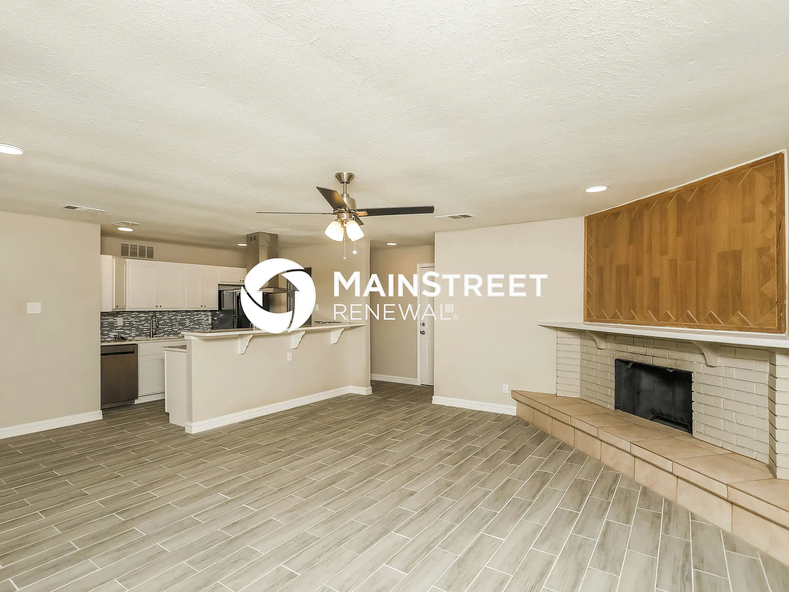 154 W Way Cir — Photo 4