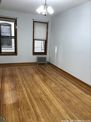 Rented by Realty 2000 Corp | media 6