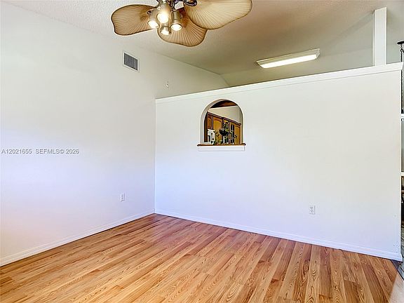 5th image of 2917 Evans Way