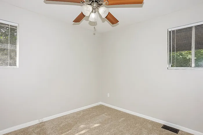 2801 Deen Ave — Photo 6