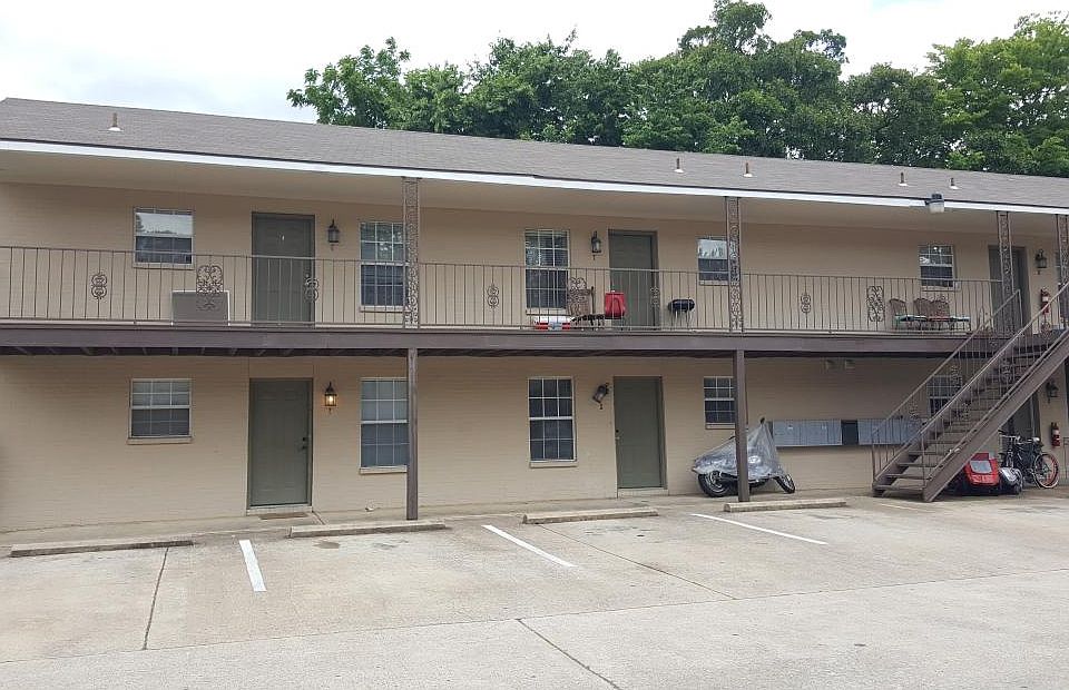 1st image of 884 W Holly St APT 2
