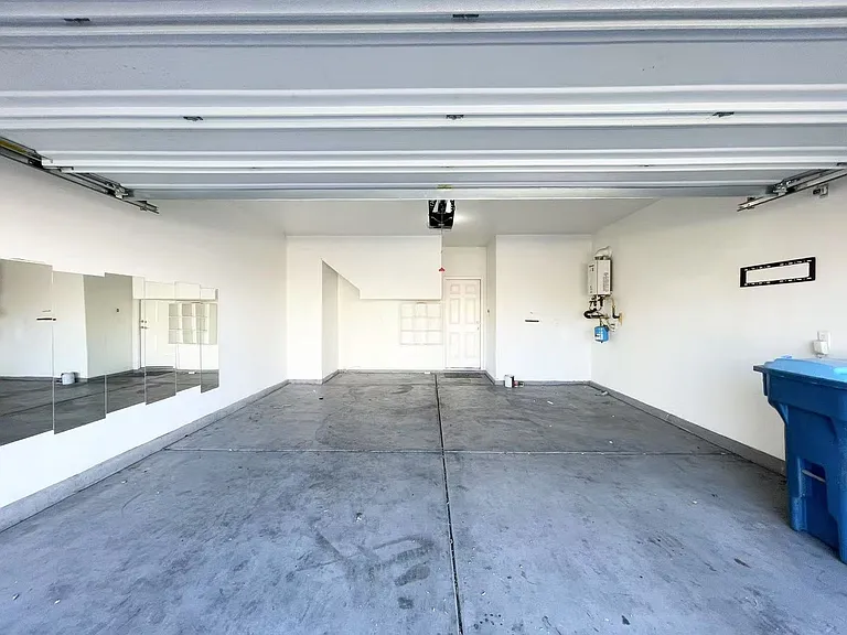 6415 Pochman Mesa St — Photo 21