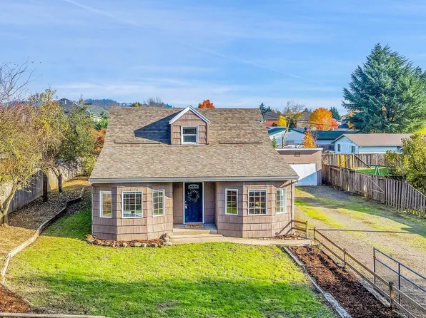 1502 Bridge St, Lafayette, OR 97127