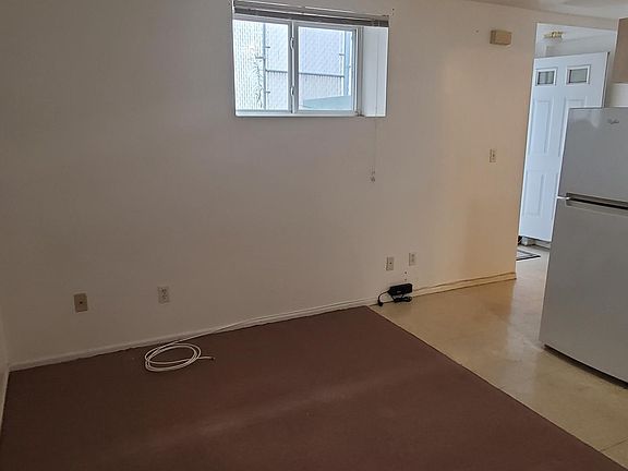 4th image of 223 Buel Ave Floor Basement