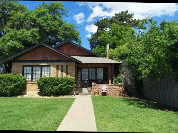 720 S Koogle St, Clarendon, TX 79226