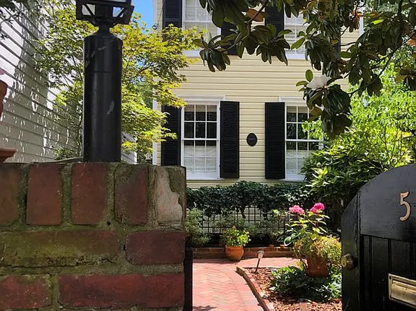 518 Queen St, Alexandria, VA 22314
