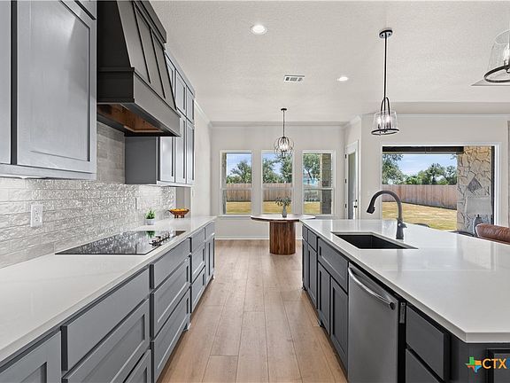 3rd image of 6305 Salerno St