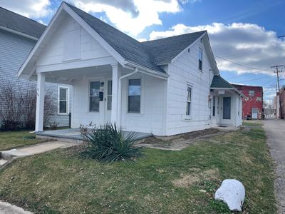 33 N High St, Mount Sterling, OH, 43143