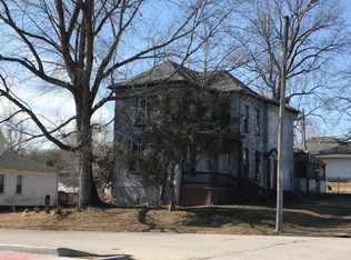 1522 Lafayette St, Saint Joseph, MO 64503