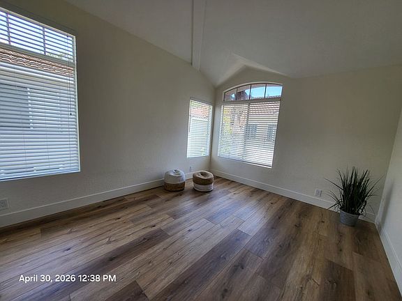 5th image of 91 Whippoorwill Ln
