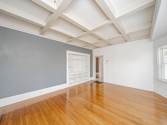 5th image of 336 Elwood Ave #A