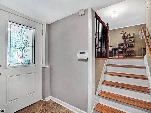 4th image of 50 Hoover Ave