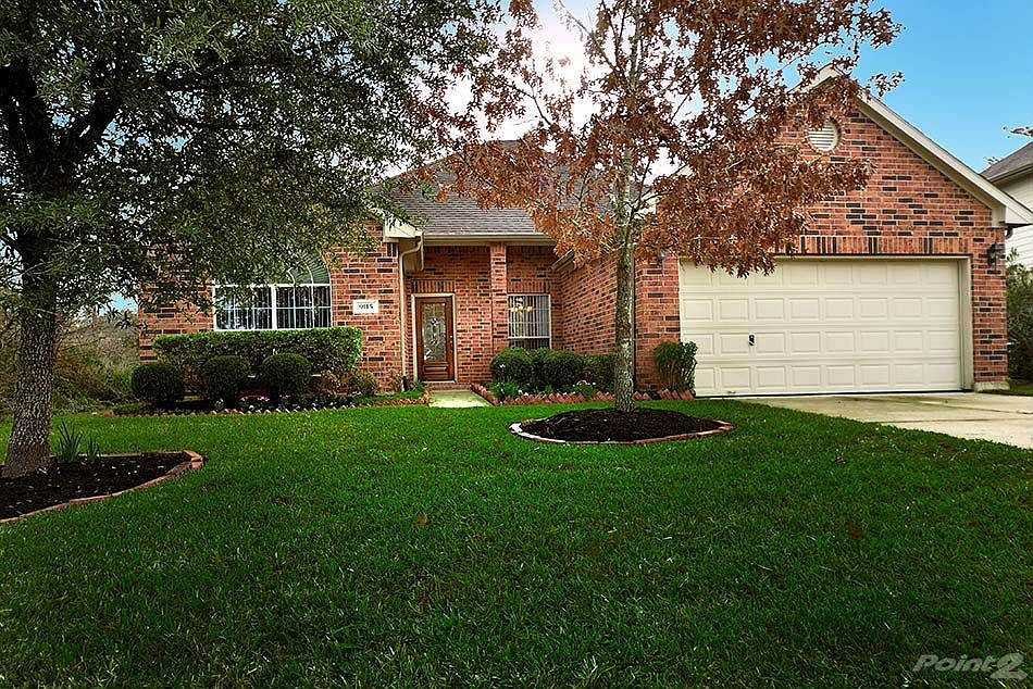 Welcome Home to 9115 Hidden Lake!