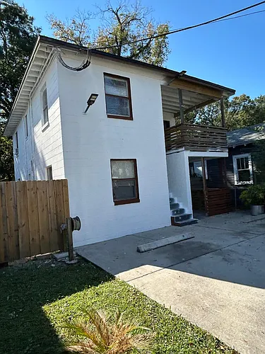 1460 W 5th St Photo 1