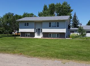 409 Lasater Ave, Plentywood, MT 59254