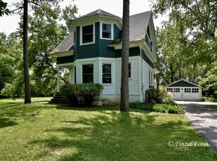 26909 W Cuba Rd, Barrington, IL 60010