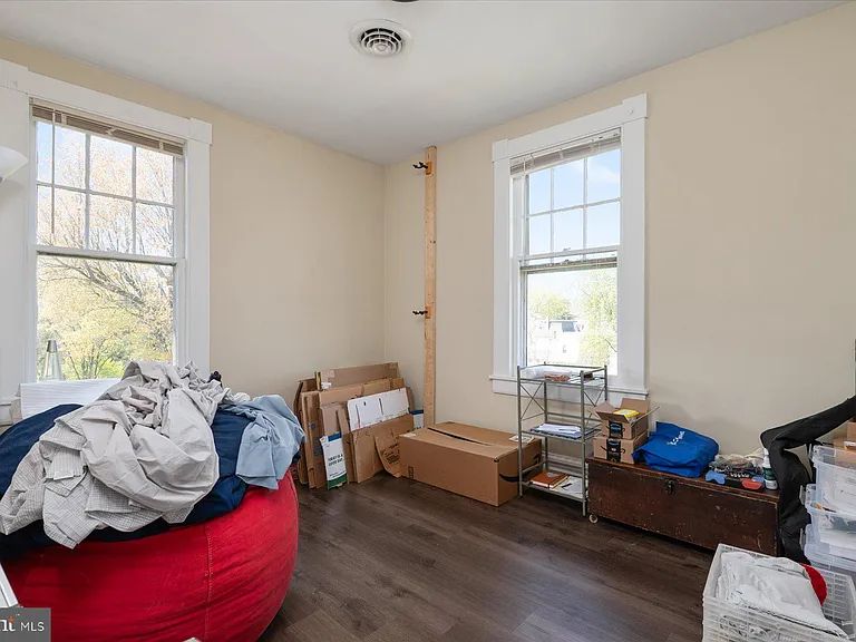 104 Maple Ave #6 — Photo 8