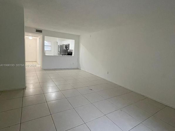 861 NE 209th Ter #204-24