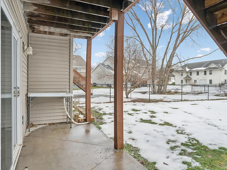 2539 Catskill Ct — Photo 24