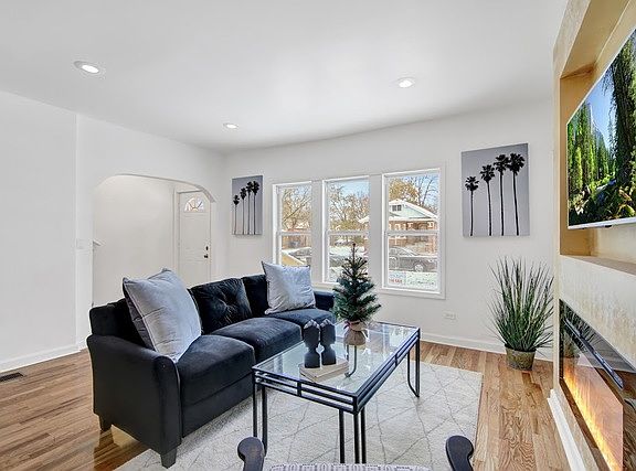 4th image of 11824 S Eggleston Ave