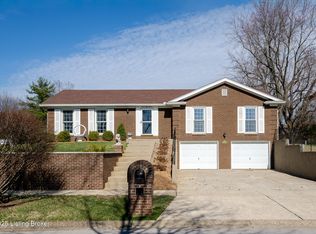 2811 Weissinger Rd, Louisville, KY 40241