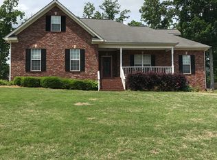 96 Timberview Ln, Anniston, AL 36207