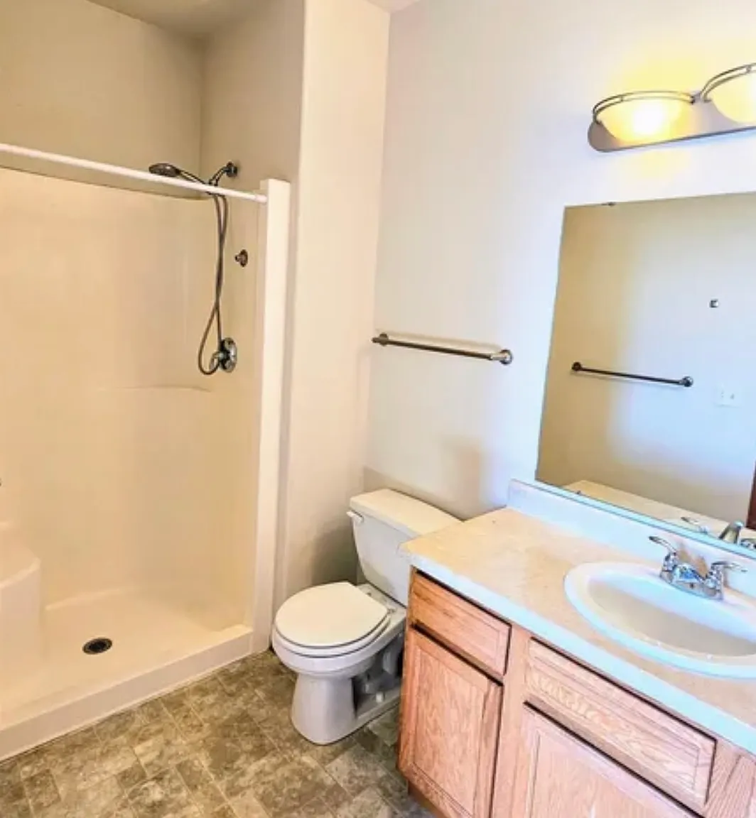 2 bed, 1054 sqft, $1,150 — Photo 3