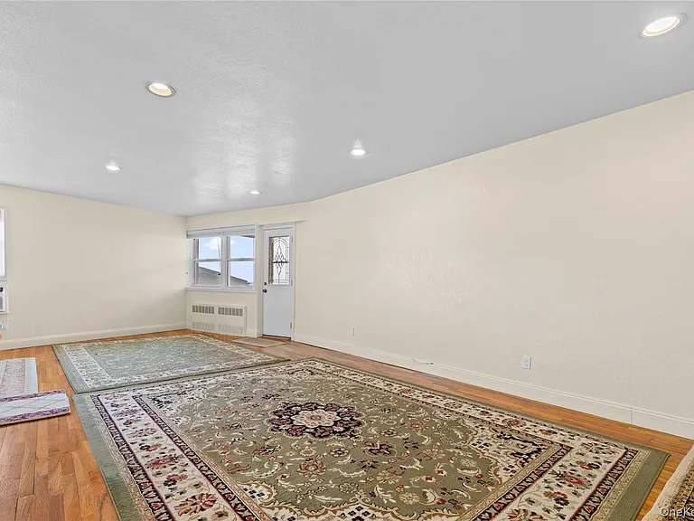 750 Shore Rd #2G — Photo 13