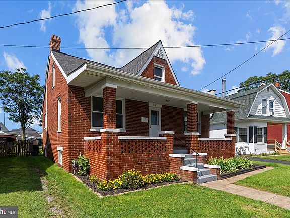 4th image of 551 E Church St