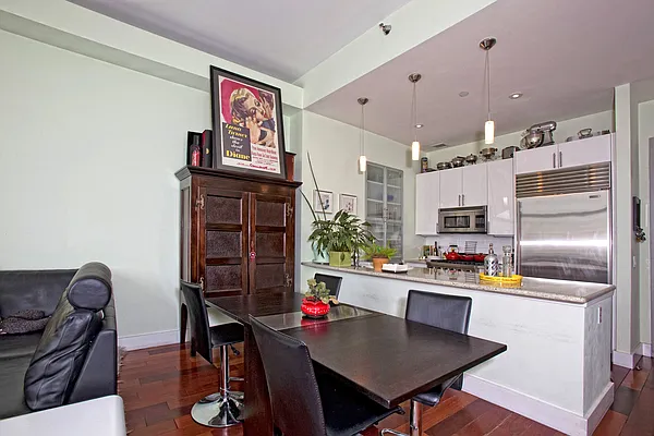 Sold by Dwelling Homes | media 1