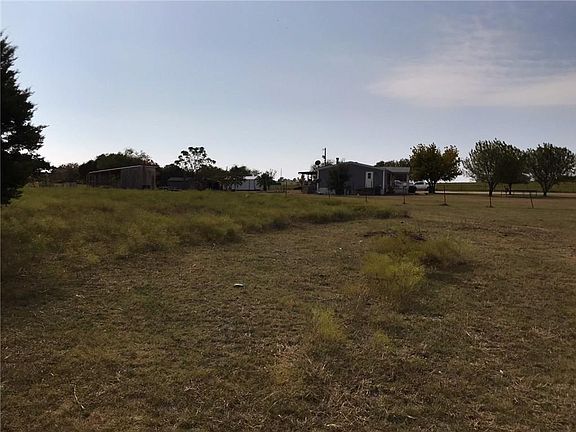 5th image of 235 County Road 3530