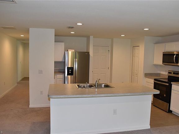 5th image of 719 Edgemere St NW