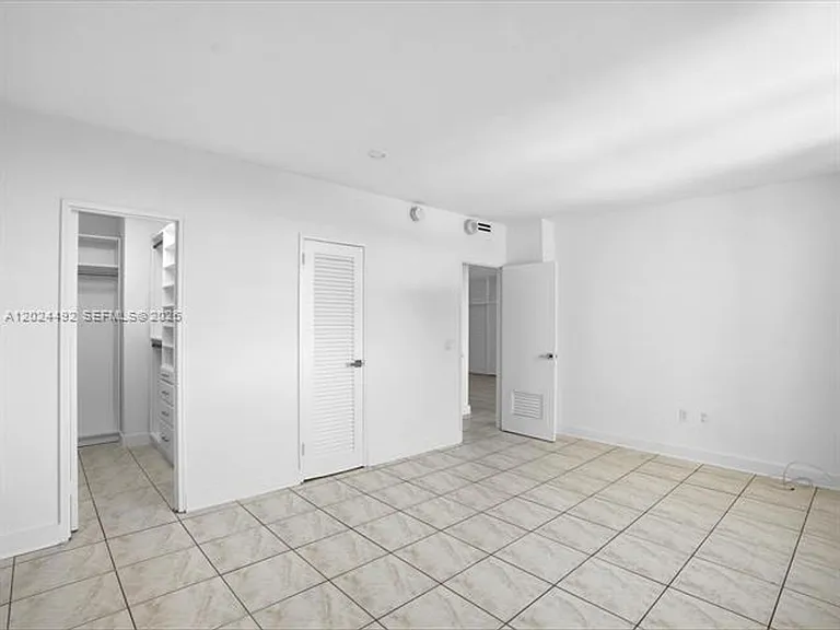 10185 Collins Ave #703 — Photo 12