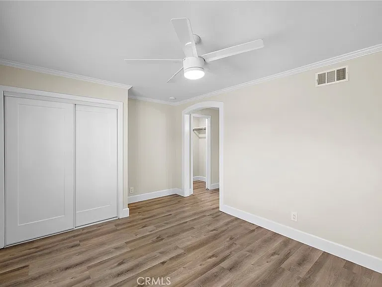 24725 Camarillo St — Photo 18
