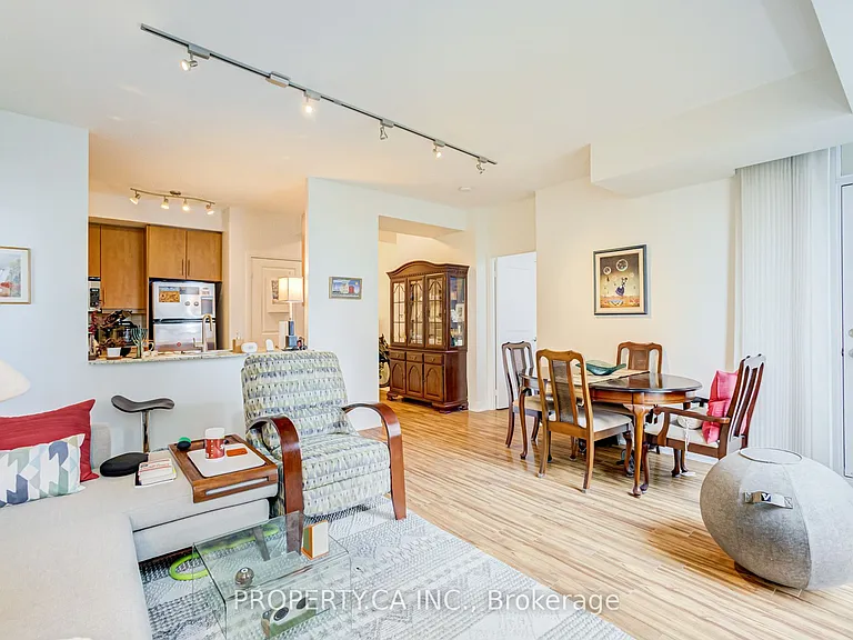 88 Broadway Ave #1407 — Photo 6